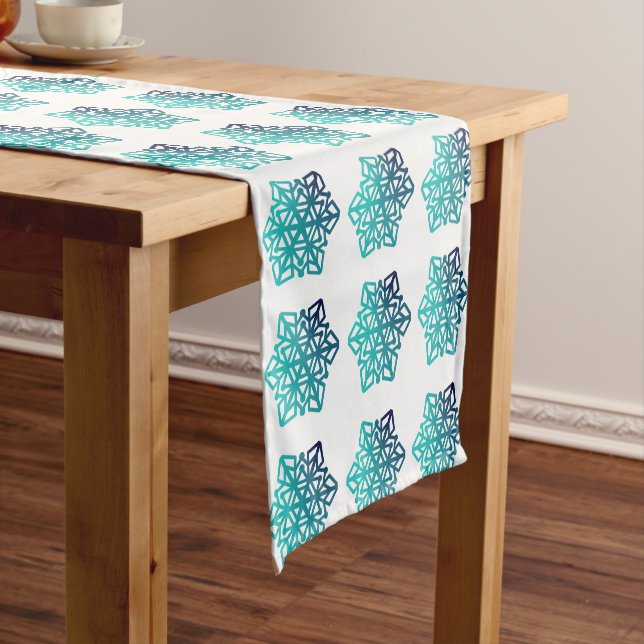 Gradient Blue Green, Navy Snowflakes Table Runner Kurzer Tischläufer (Beispiel)