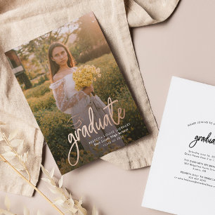 Graduate 2024 Moderne Rose Gold Foto Abschluss Folieneinladung