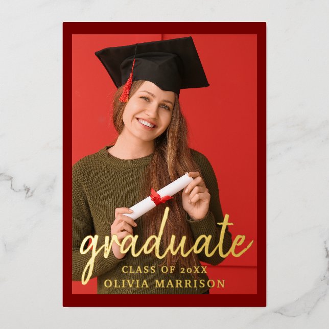 Graduate 2 Foto Abschluss Modernes Red Gold Folieneinladung (Vorderseite)