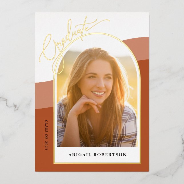 Graduate Arch Fotos Terracotta Abschluss Gold Folieneinladung (Vorderseite)