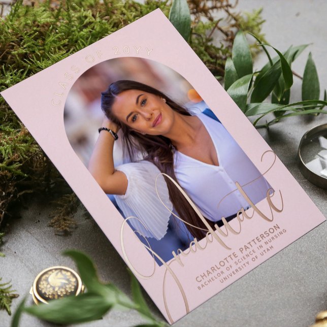 Graduate Class of Abschluss Arch Foto Rose Gold Folieneinladung (Von Creator hochgeladen)
