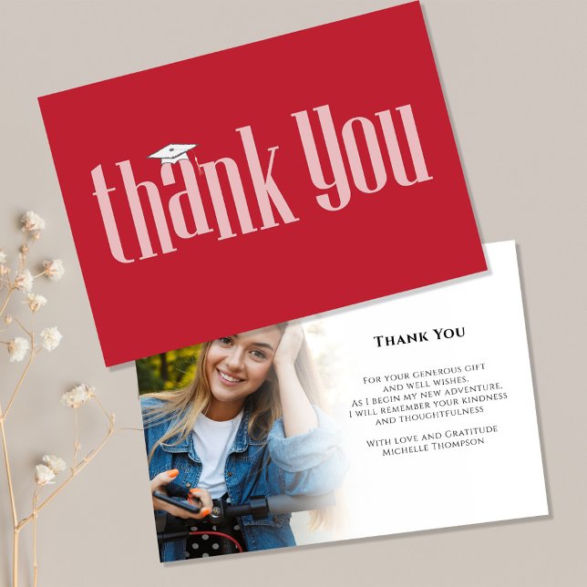 Graduate Dankeschön Foto Eleganter Kardinal Rot Dankeskarte (Graduation photo thank you card with Cardinal red school color theme. )