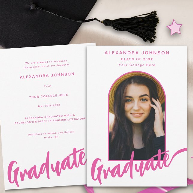 Graduate Foto Arch Modernes rosa Skript Ankündigung (Elegant hot pink script graduate photo boho arch Graduation announcement card)