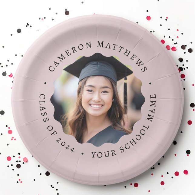Graduate Foto Rose Tauchen Abschluss Pappteller (Graduate photo rose taupe wavy border graduation paper plates)