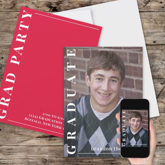 Graduate Modern Simple Foto Minimalistisch Red Einladung (Von Creator hochgeladen)