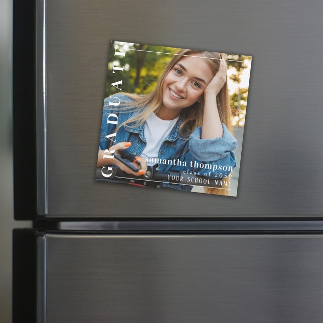 Graduate Modernes Minimalistisches einfaches Foto  Magneteinladung (Von Creator hochgeladen)