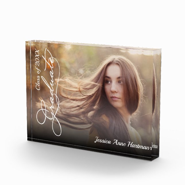 GRADUATE Name Class of Text Overlay Fotoblock (Rechts)