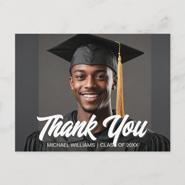 Graduate Photo Bold Script Graduation Thank You Postkarte (Vorderseite)