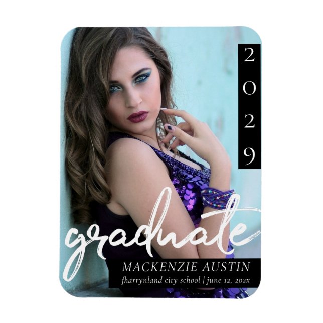 Graduate Script | Einfaches Brush-Foto Magnet (Vertikal)