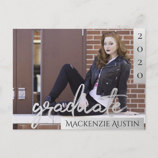 Graduate Silver Script | Trendy Foto Einladung (Vorderseite)