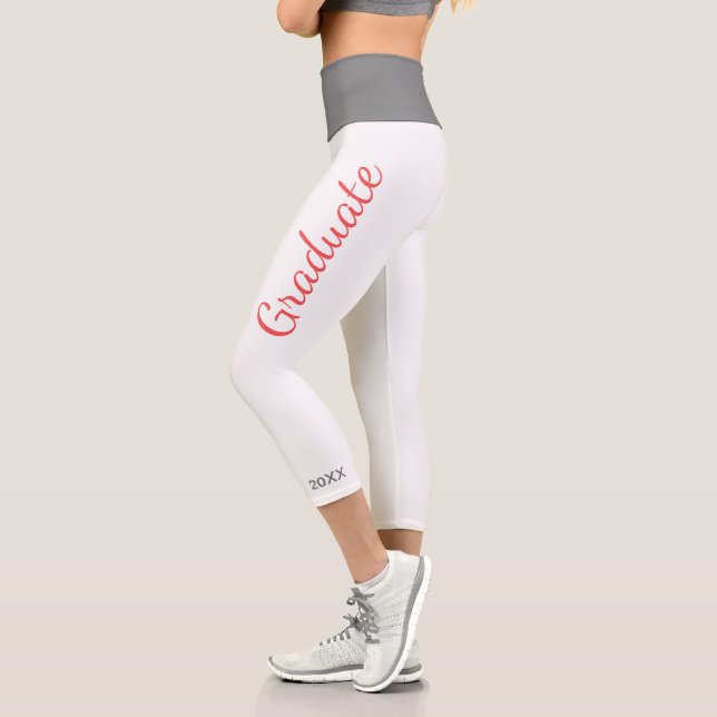 Graduate Simple Modern Minimalistisch Abschluss Capri Leggings (Links)