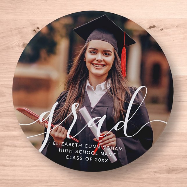 Graduate Simple Modern Script Classic Foto Button (Von Creator hochgeladen)
