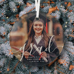 Graduate Simple Modern Script Classic Foto Ornament Aus Glas<br><div class="desc">Dieses einfache und klassische Design besteht aus Sans Serif und spielerischer kursiver Typografie und fügt ein individuelles Foto hinzu.</div>