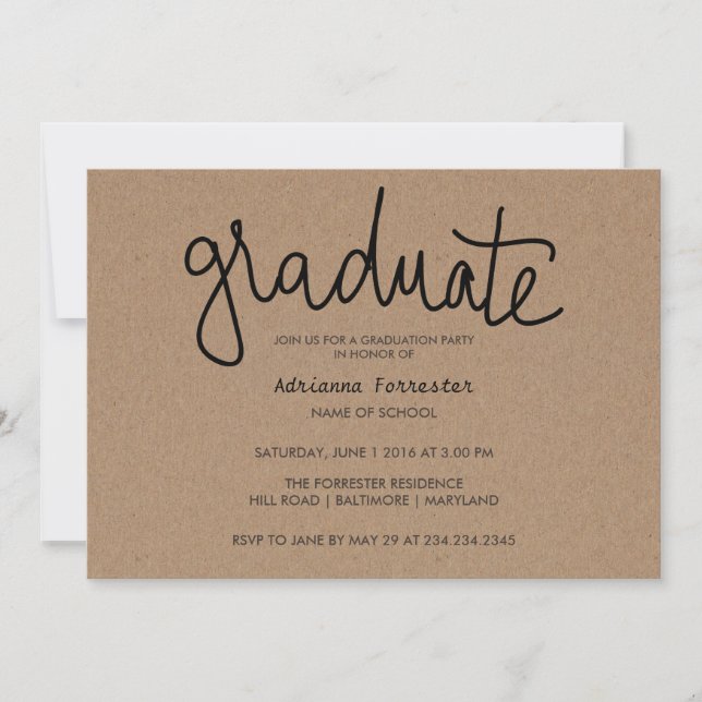 Graduate Typografy Rustic Kraft Paper Einladung (Vorderseite)