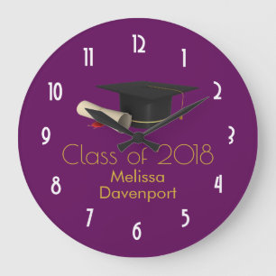 Graduation Cap and Diploma on Purple Class of 20XX Große Wanduhr