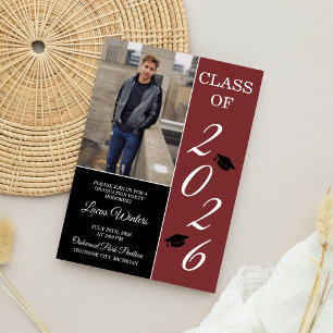 Graduationspartei 2025 Grad Hat Maroon Einladung