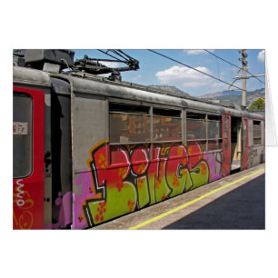 Graffiti bedeckten italienischen Zug