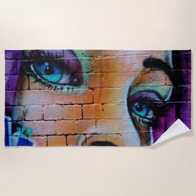 Graffiti Girl Lila Blue Hübsch Eyes Monogram Strandtuch (Vorderseite)