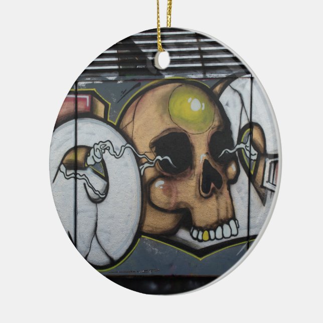 Graffiti Skull Keramikornament (Links)