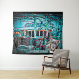 Graffiti-Straßen-Kunst-PitBull verlassenes Gebäude Wandteppich