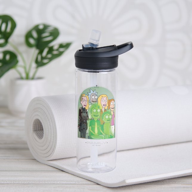 Grafik der Rick- und Morty-Familie Trinkflasche (Yoga)