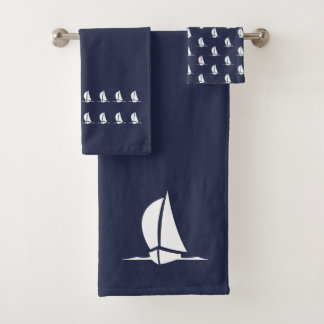 Grafisches Segelboot Bad Ocean Blue Handtuch Set