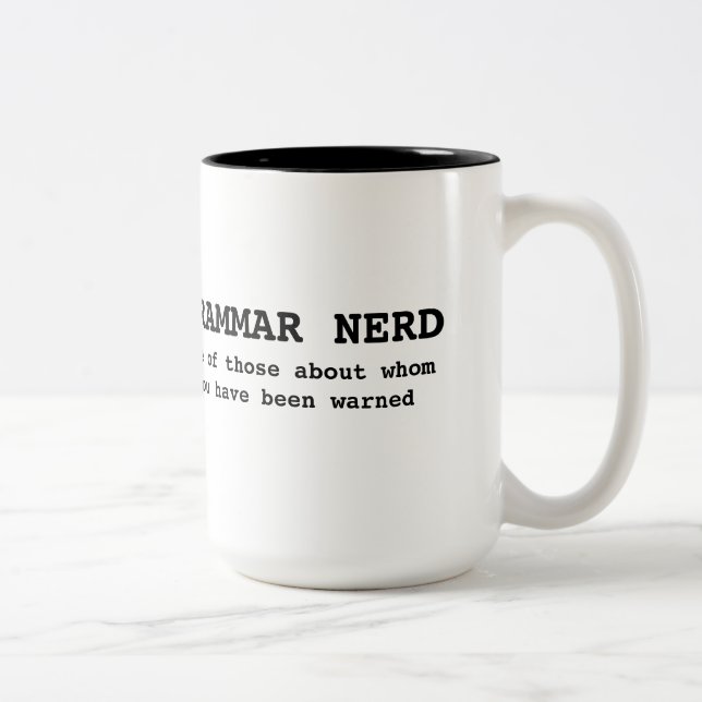 Grammatik-Nerd-Tasse Zweifarbige Tasse (Rechts)