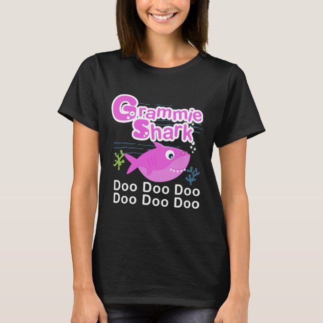 Grammie Shark Niedlich Grandma Fish Nonnie Fish T-Shirt (Vorderseite)