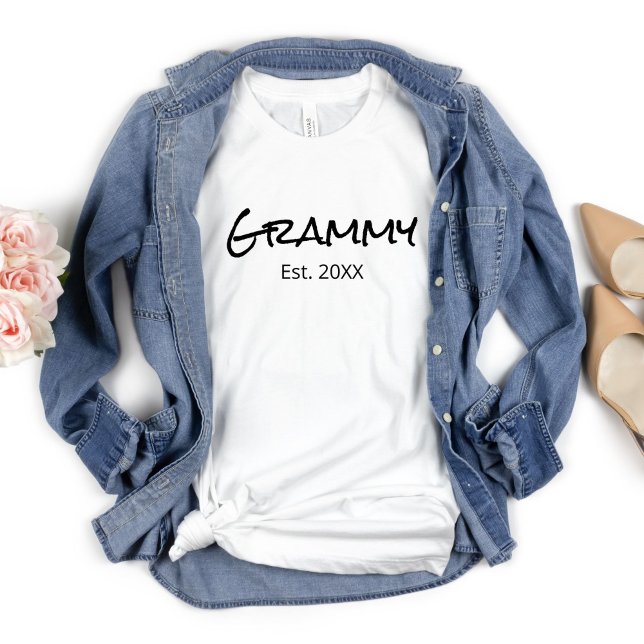 Grammy Nana Gigi Oma Großmutter Personalisiert T-Shirt (Grandmother Personalized T-shirt. Grammy Gigi, Nana, Grandma, Gift for new grandma)