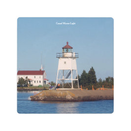 Grand Marais Light Metal