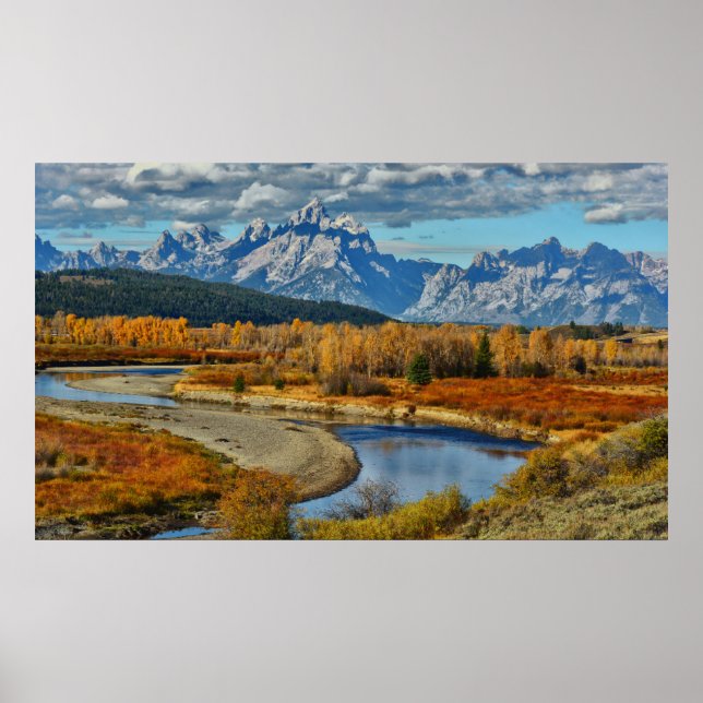 Grand Teton Mountains River View im Herbst Poster (Vorne)