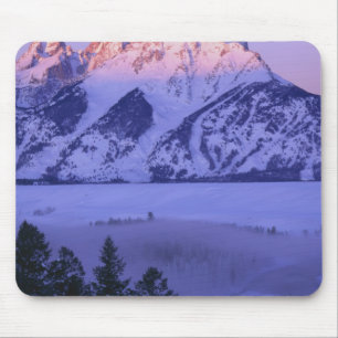GRAND TETON NATIONAL PARK, WYOMING. USA. Nebel Mousepad