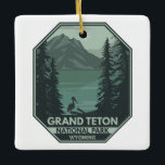 Grand Teton Nationalpark Crane Vintag Keramikornament<br><div class="desc">Grand Teton Vektorgrafik in einem Fensterstil. Der Park umfasst die wichtigsten Gipfel der Teton Range sowie die meisten der nördlichen Teile des Tals,  bekannt als Jackson Hole.</div>