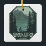 Grand Teton Nationalpark Crane Vintag Keramikornament<br><div class="desc">Grand Teton Vektorgrafik in einem Fensterstil. Der Park umfasst die wichtigsten Gipfel der Teton Range sowie die meisten der nördlichen Teile des Tals,  bekannt als Jackson Hole.</div>