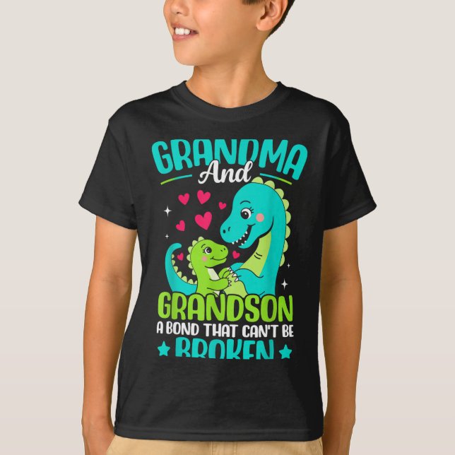 Grandma And Grandson A Bond That Can't Be Broken D T-Shirt (Vorderseite)