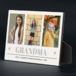 GRANDMA Entenkinder NAMES 3 Foto GRAUE HERZEN Fotoplatte<br><div class="desc">Mit diesem phantastischen Design,  das DREI (3) Ihrer Lieblings-Fotos verwendet,  und GRANDMA erscheint ganz unten in zartem Grau Lettering mit kleinen grauen Herzen. Perfekte Geschenkidee,  um mit Ultraschall oder Sonogramm Bild eine Schwangerschaft anzukündigen! Weitere Farben verfügbar</div>
