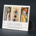 GRANDMA Entenkinder NAMES 3 Foto GRAUE HERZEN Fotoplatte<br><div class="desc">Mit diesem phantastischen Design,  das DREI (3) Ihrer Lieblings-Fotos verwendet,  und GRANDMA erscheint ganz unten in zartem Grau Lettering mit kleinen grauen Herzen. Perfekte Geschenkidee,  um mit Ultraschall oder Sonogramm Bild eine Schwangerschaft anzukündigen! Weitere Farben verfügbar</div>