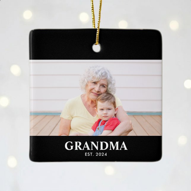 Grandma Established Black White Bold Photo Keramikornament (Von Creator hochgeladen)