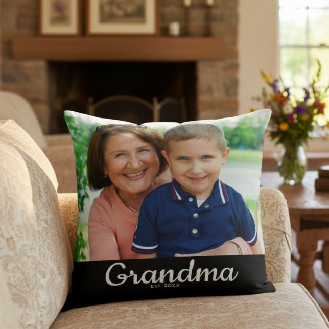 Grandma Established Modern Script Photo  Kissen (Von Creator hochgeladen)