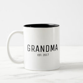 Grandma Established New Grandma Gift Zweifarbige Tasse
