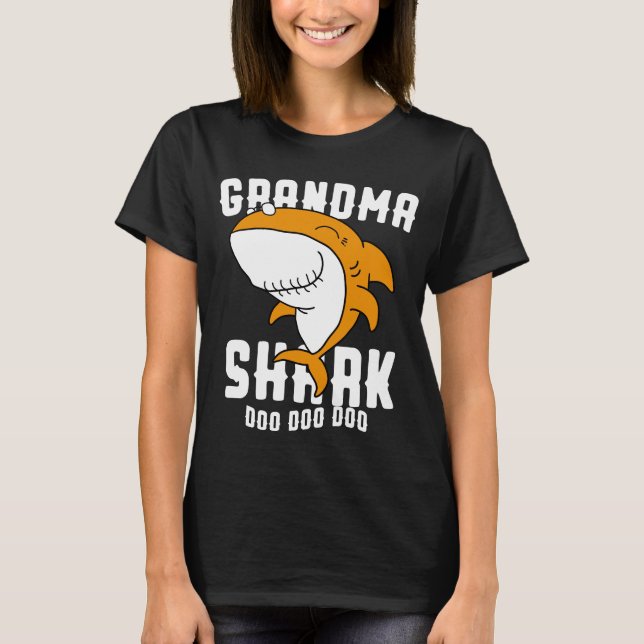Grandma Shark Mommy Birthday Halloween Christmas T-Shirt (Vorderseite)