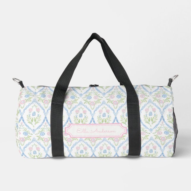 Grandmillennial Pastell Floral Duffle Bag (Vorderseite)