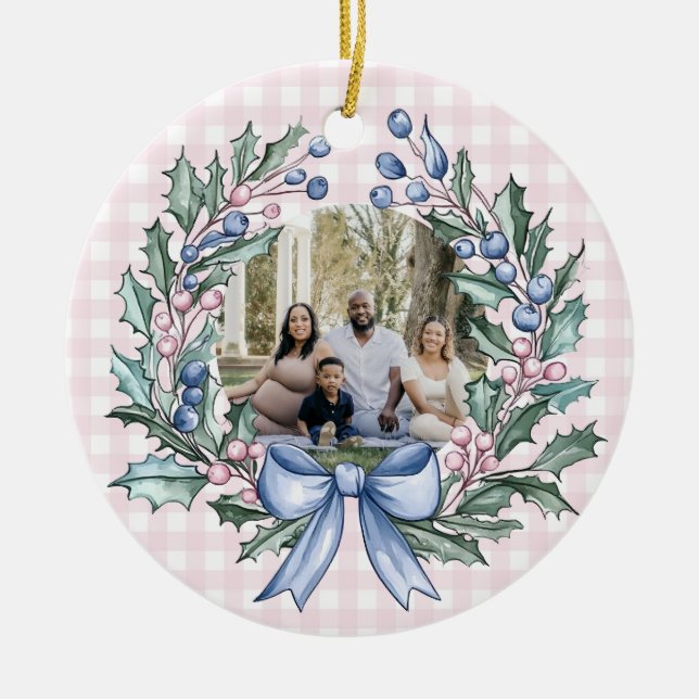 Grandmillennial Pink & Blue Holly Weihnachten Foto Keramik Ornament (Vorne)