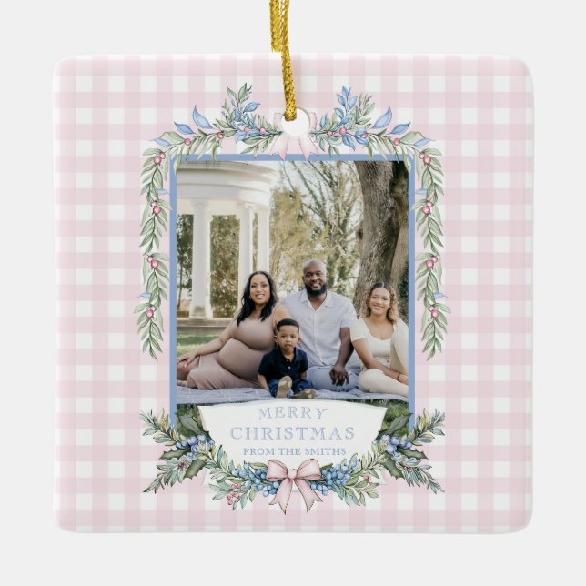 Grandmillennial Pink & Blue Holly Weihnachten Keramikornament (Vorderseite)