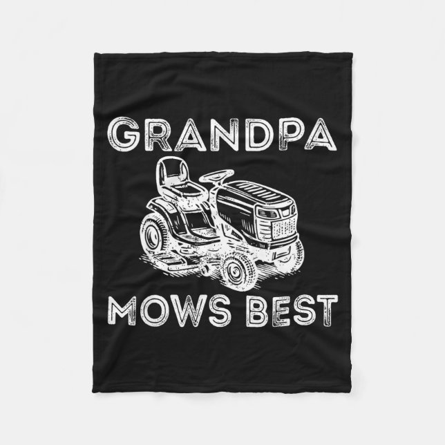 Grandpa Mows Funny Lawn Mower Father's Day Papa  Fleecedecke (Vorderseite)