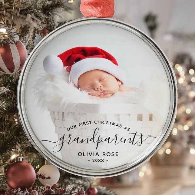 Grandparents First Christmas Photo Black Script Ornament Aus Metall (Von Creator hochgeladen)