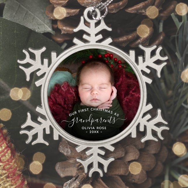 Grandparents First Christmas Photo White Script Schneeflocken Zinn-Ornament (Von Creator hochgeladen)