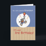 Grandson 3rd Teddy Bear Balloon Geburtstag Karte<br><div class="desc">Ihr Leben war in den letzten drei Jahren glücklicher dank Ihres Enkelsohns. Wünschen Sie ihm das Beste auf seinem 3. Geburtstag mit diesem süßen Teddybär,  der einen Ballon hält und will,  mit dem kleinen Jungen zu feiern.</div>