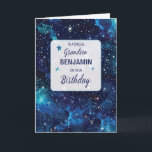 Grandson Birthday Stars in Galaxy Sky Karte<br><div class="desc">Diese Karte zeigt einen blendenden Galaxienhimmel voller funkelnder Sterne, die das Wunder und die Schönheit des Universums erfassen. Die Vorderseite zeigt einen individuelle Name, der dem Design eine persönliche Touch verleiht und für den Geburtstag des Enkels besonders bedeutsam ist. Die kosmische Kulisse hebt die feierliche Botschaft hervor und verbindet die...</div>