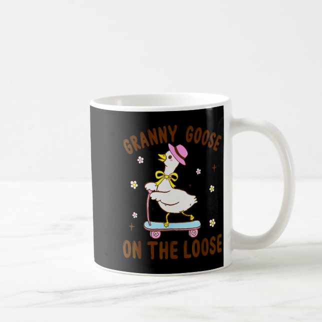 Granny Goose On The Loose Funny Birthday Matching  Kaffeetasse (Rechts)